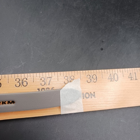 Steve Madden Skinny Belt w Silver Buckle Light Gray Classic Women's 38x.75" NWOT - Picture 9 of 12